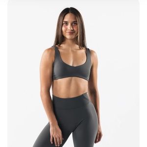 Alphalete AURA Sculpt Bra - Pewter ☑️